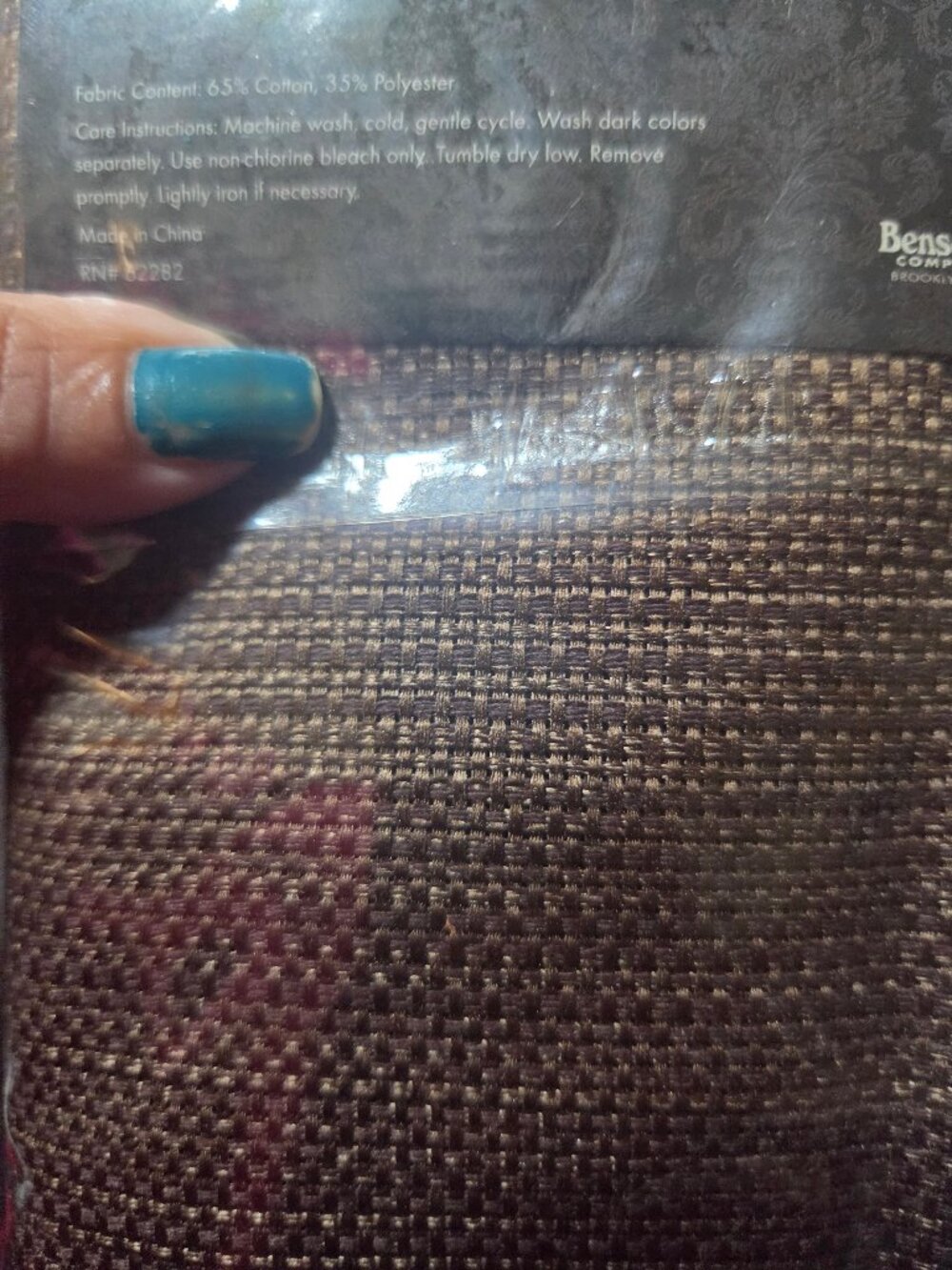 MADISON SET OF 4 CLOTH NAPKINS - Picture 3 of 3